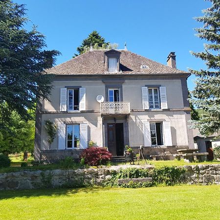 Domaine Les Pradets Bed & Breakfast La Bourboule Bagian luar foto
